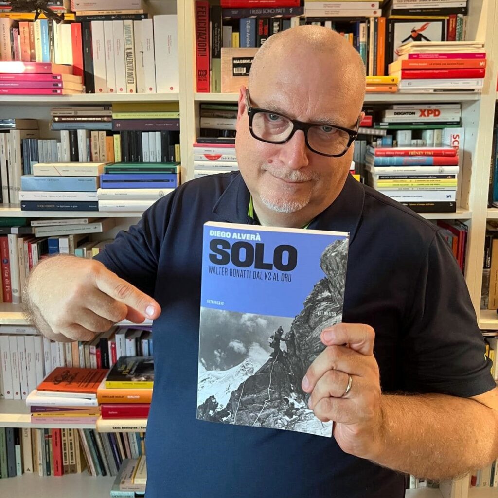 Diego Alverà con il nuovo romanzo su Bonatti, intitolato "Solo".