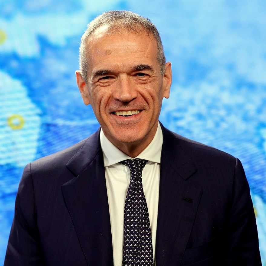 Tra i relatori anche l'economista Carlo Cottarelli