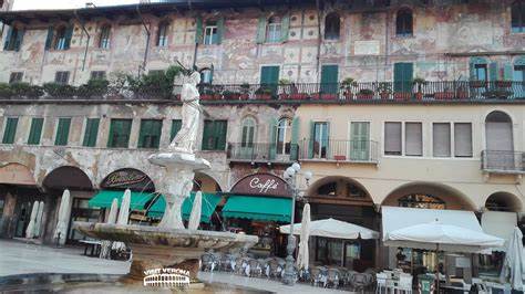 Casa Mazzanti Caffè, dieci anni di esposizioni fotografiche