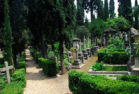 Pasolini parla a Gramsci nel cimitero acattolico di Roma