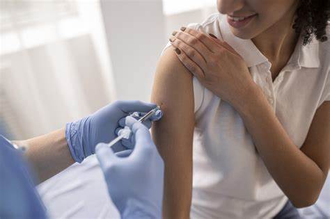 Vaccinazioni antinfluenzali: oltre 13mila veronesi in farmacia in attesa del picco di metà gennaio