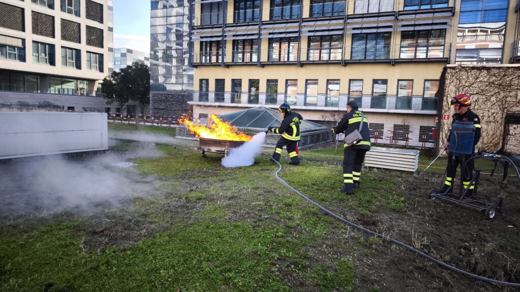 Vigili del fuoco a pediatria