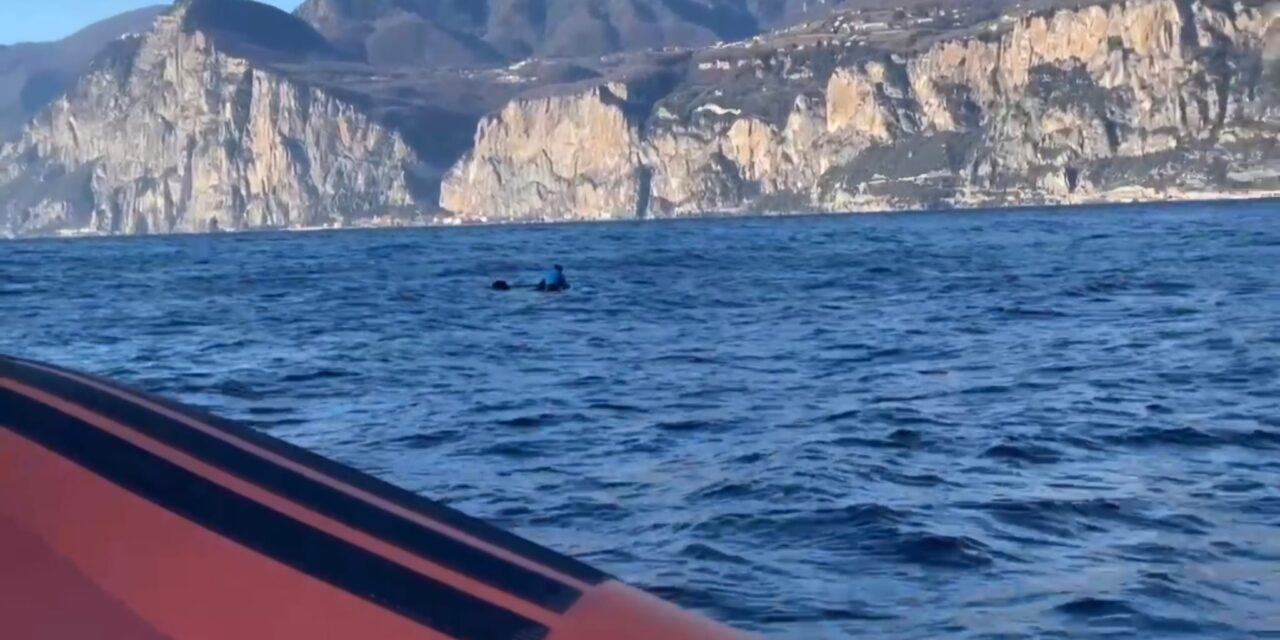 Malcesine, windsurfista salvato dalla Guardia costiera