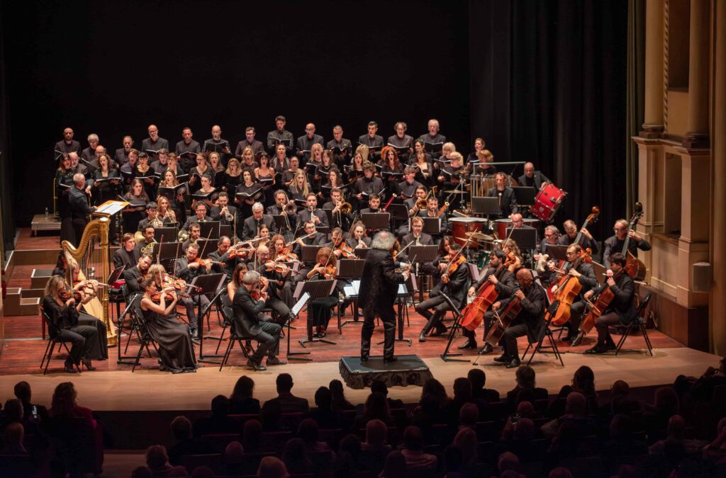 Foto Orchestra Ritmico Sinfonica Italiana Teatro Ristori 50 min